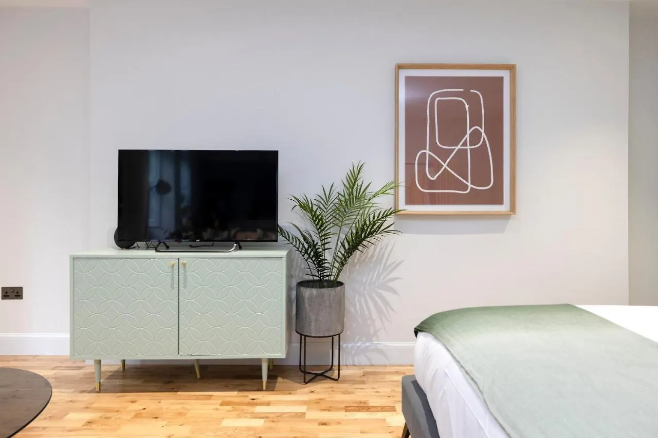 Dragon Suites Luxury Serviced Apartments At Alva Street 爱丁堡 英国