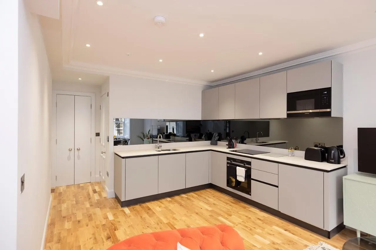 Dragon Suites Luxury Serviced Apartments At Alva Street 爱丁堡 0*,