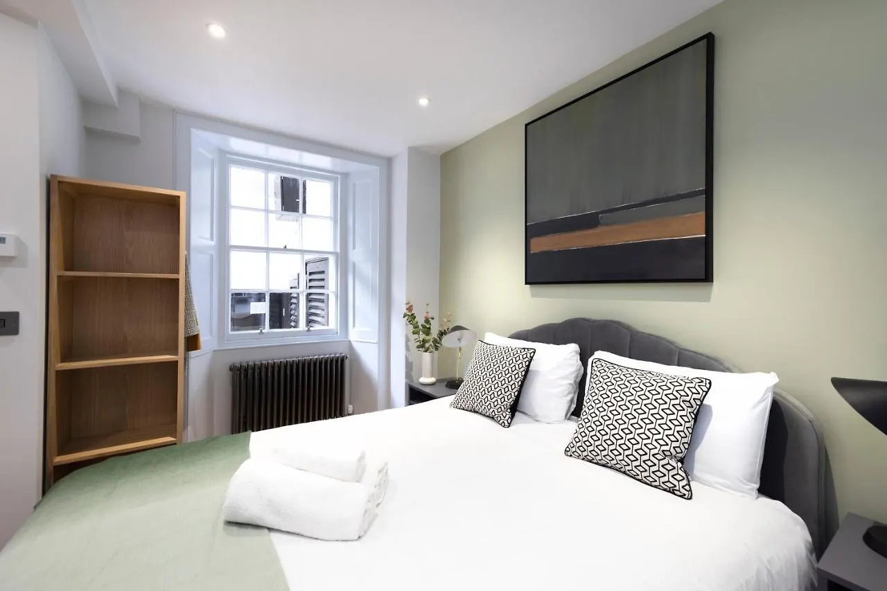 Dragon Suites Luxury Serviced Apartments At Alva Street Edinburgh