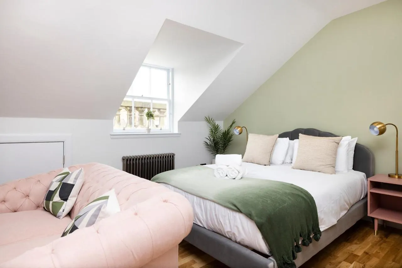 Dragon Suites Luxury Serviced Apartments At Alva Street 爱丁堡