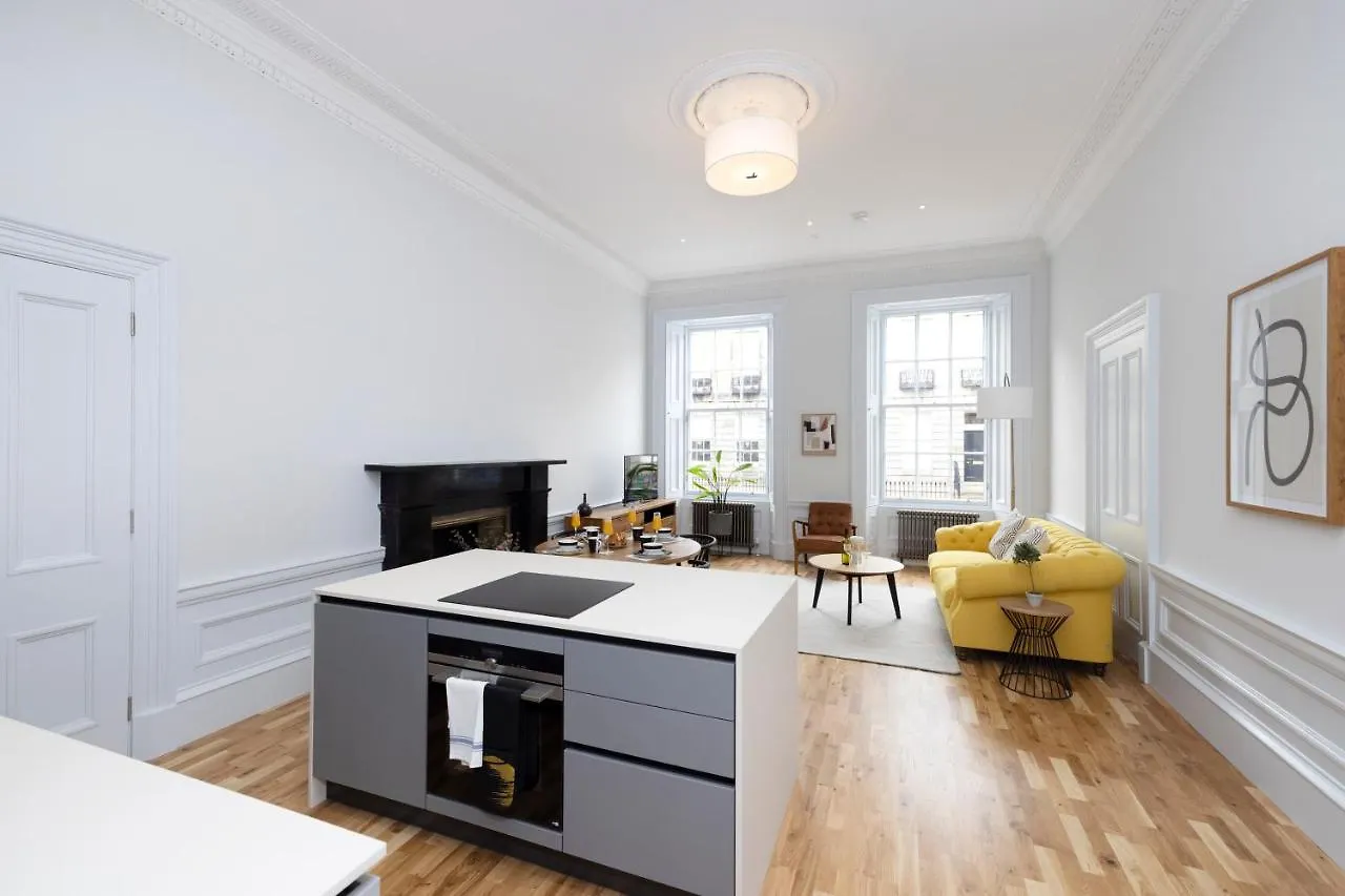 Dragon Suites Luxury Serviced Apartments At Alva Street 爱丁堡