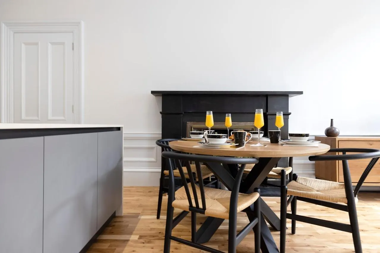 Dragon Suites Luxury Serviced Apartments At Alva Street 爱丁堡