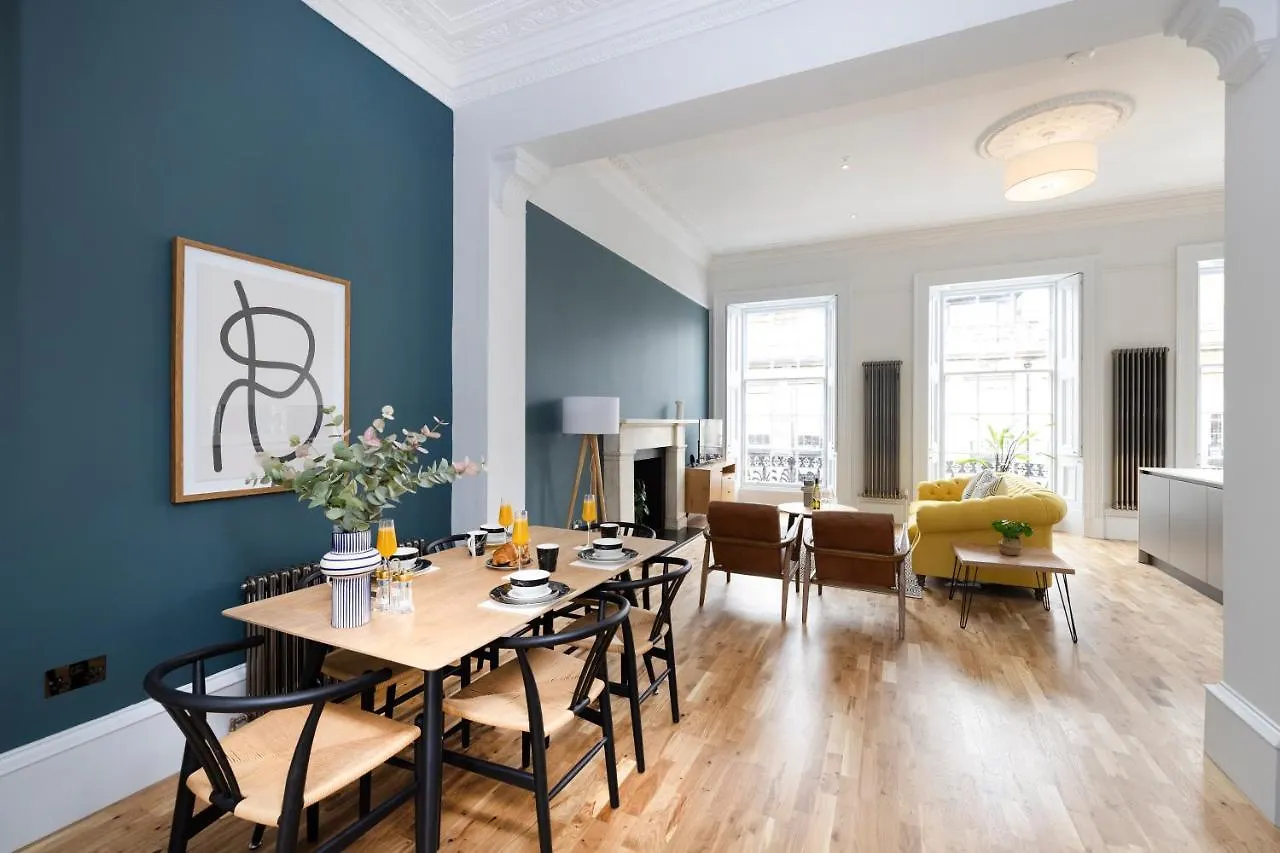 Dragon Suites Luxury Serviced Apartments At Alva Street Edinburgh 0*,  Egyesült Királyság