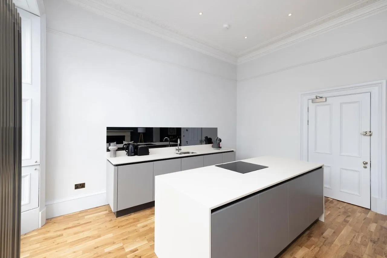 Dragon Suites Luxury Serviced Apartments At Alva Street 爱丁堡 英国