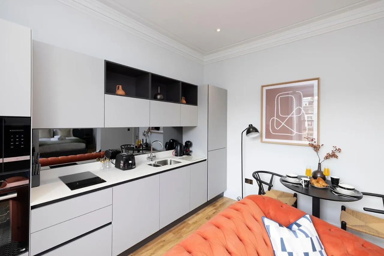 Dragon Suites Luxury Serviced Apartments At Alva Street Edinburgh