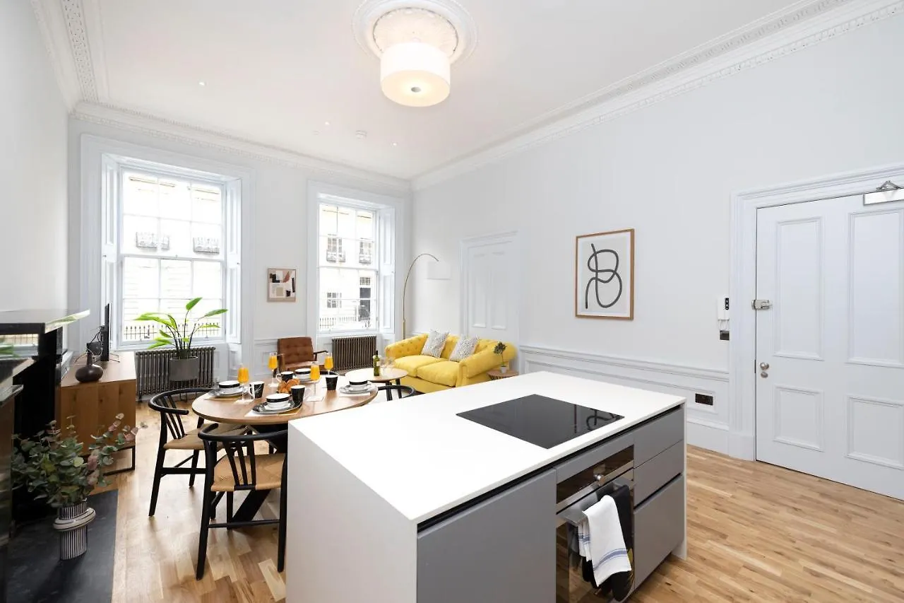 Dragon Suites Luxury Serviced Apartments At Alva Street 爱丁堡