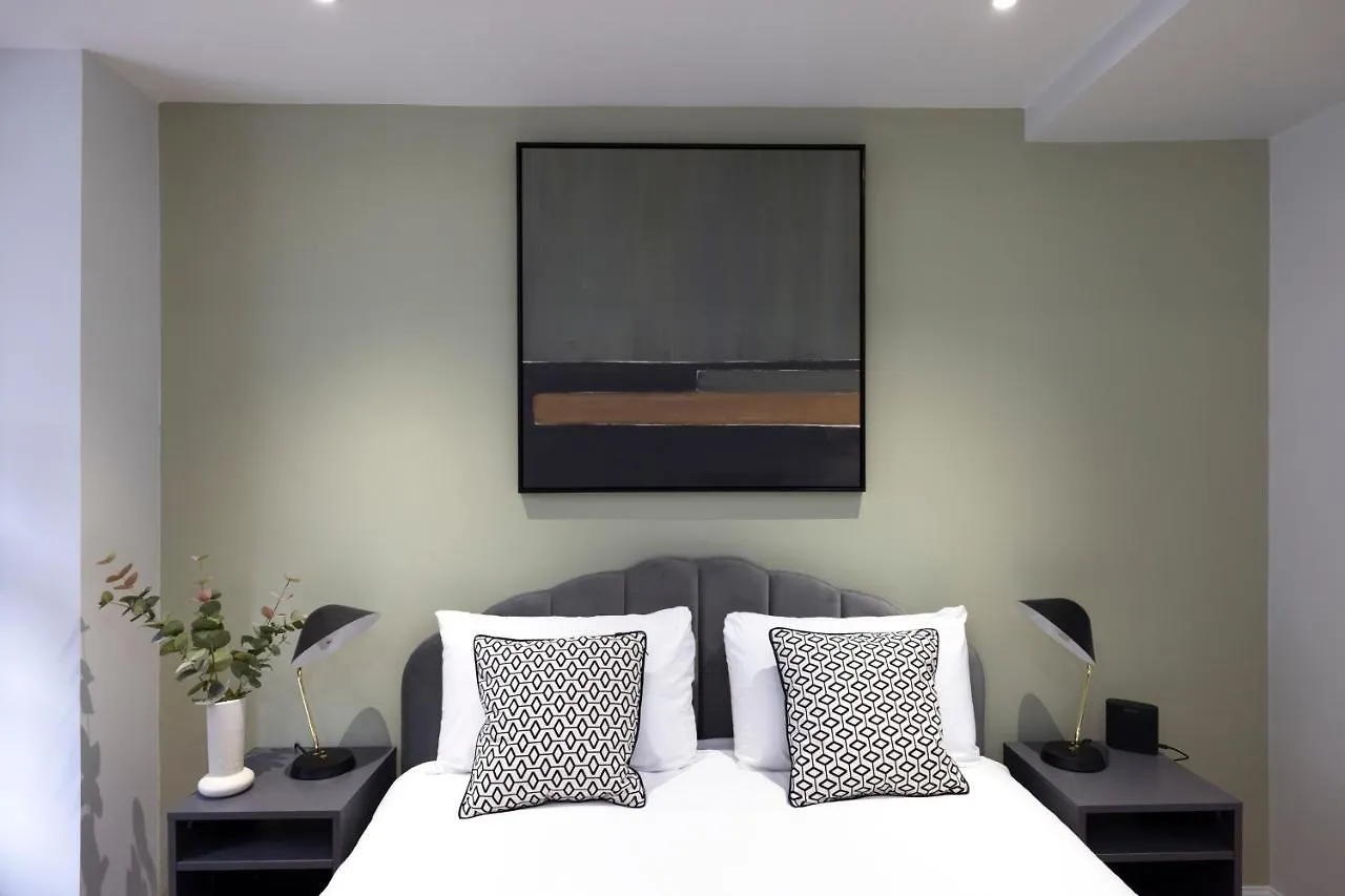 Dragon Suites Luxury Serviced Apartments At Alva Street 爱丁堡 英国