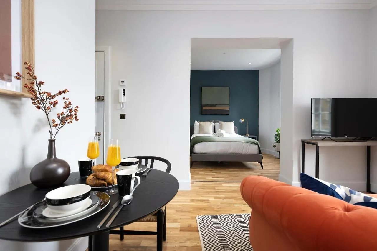 Dragon Suites Luxury Serviced Apartments At Alva Street Edinburgh