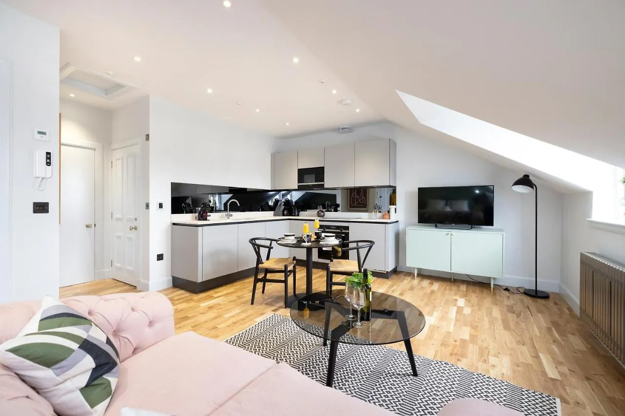 Dragon Suites Luxury Serviced Apartments At Alva Street Edinburgh