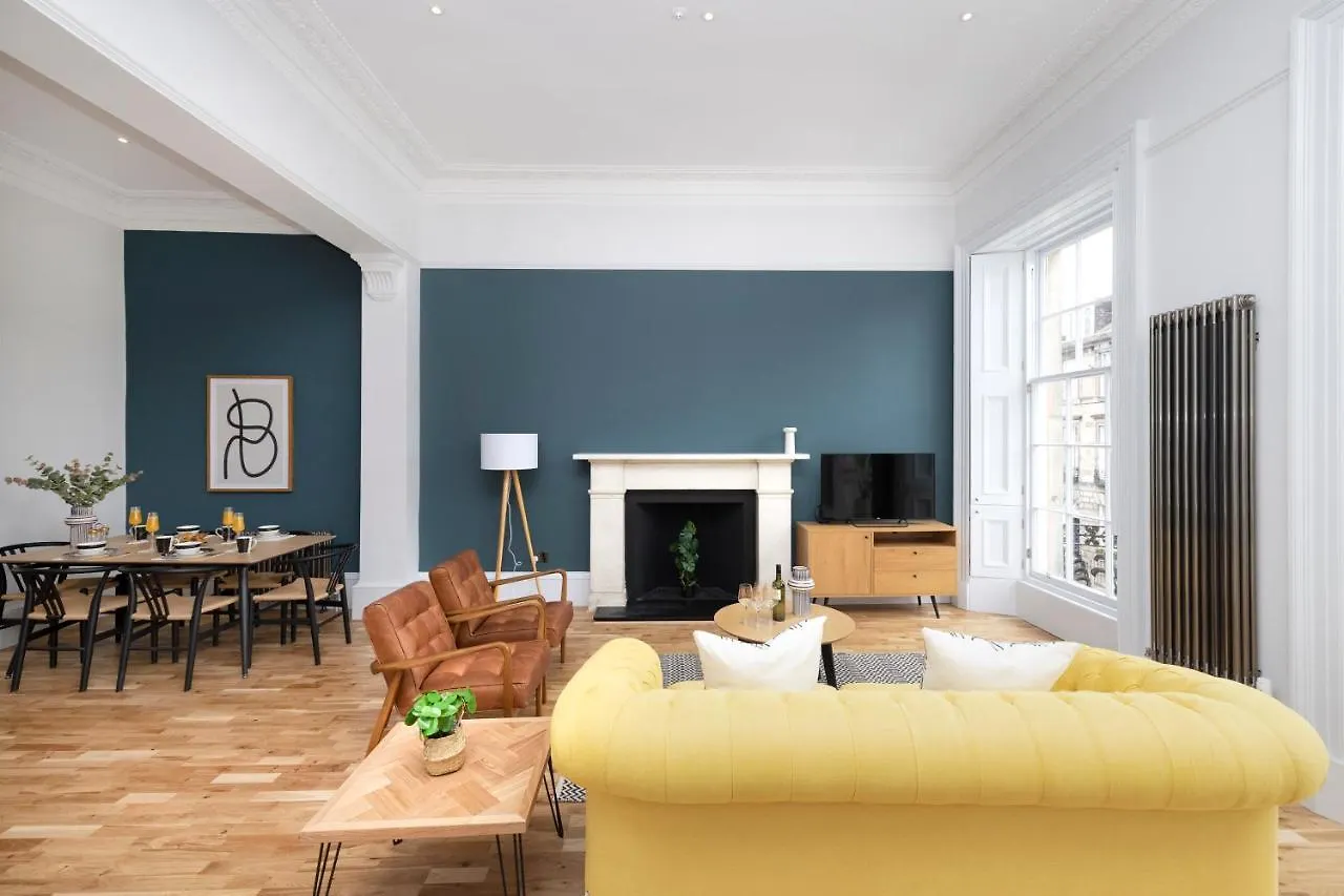 Dragon Suites Luxury Serviced Apartments At Alva Street Edinburgh