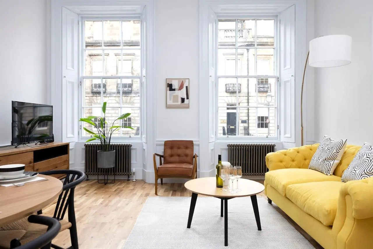Dragon Suites Luxury Serviced Apartments At Alva Street Edinburgh
