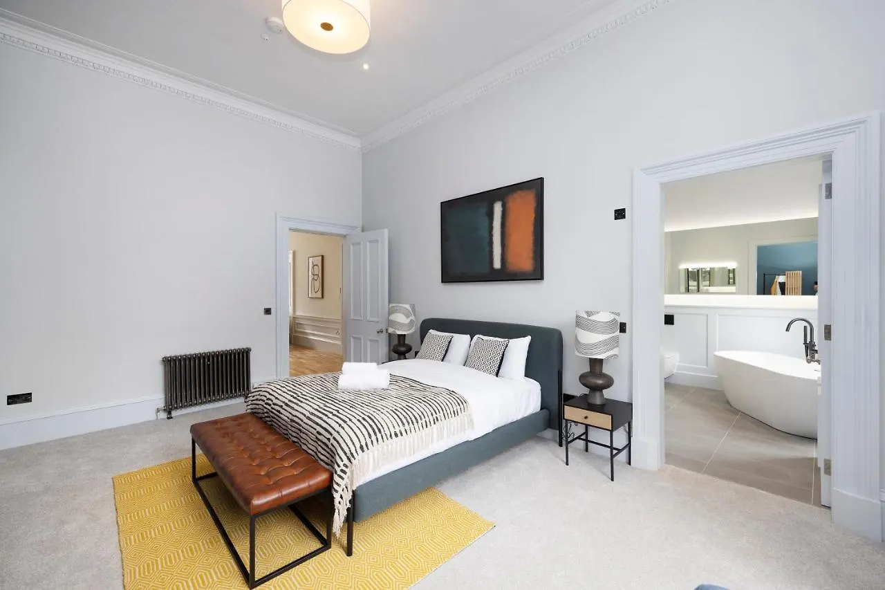 Dragon Suites Luxury Serviced Apartments At Alva Street Edinburgh